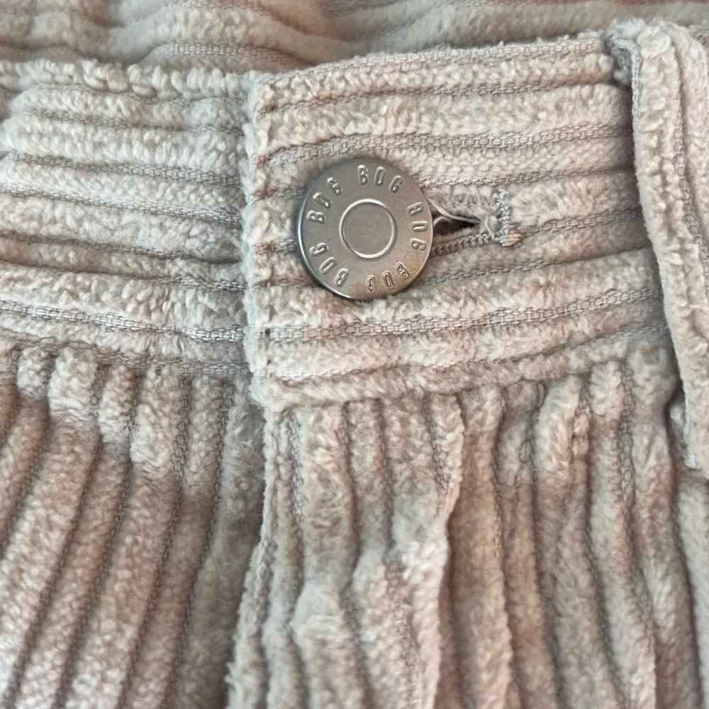 BDG Urban Outfitters UO High Waisted Baggy Beige Corduroy Pant - Picture 7 of 12